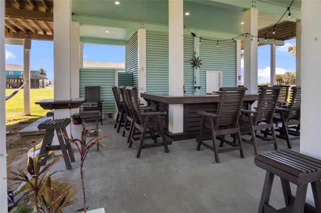 2366 Sandman, Crystal Beach, TX 77650