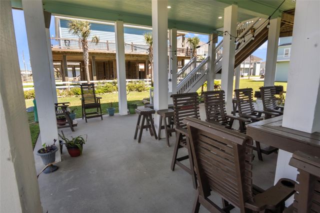 2366 Sandman, Crystal Beach, TX 77650