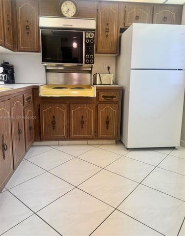 3600 NE 170 Street Apt.D.303, North Miami Beach, FL 33160
