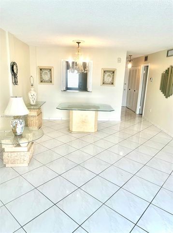 3600 NE 170 Street Apt.D.303, North Miami Beach, FL 33160