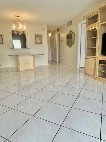 3600 NE 170 Street Apt.D.303, North Miami Beach, FL 33160