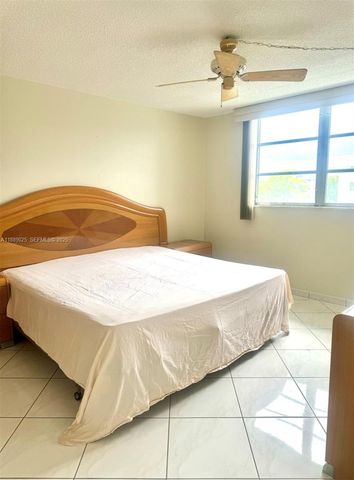 3600 NE 170 Street Apt.D.303, North Miami Beach, FL 33160