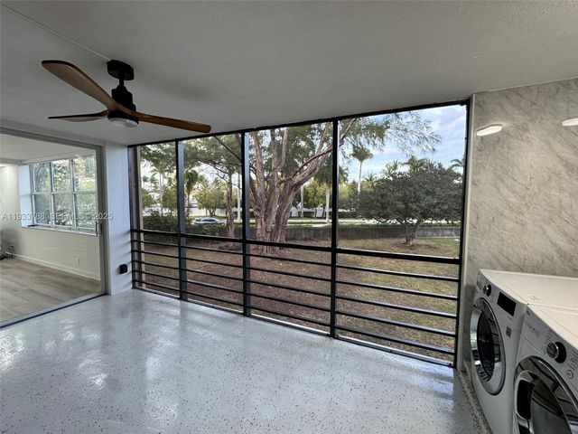 20441 NE 30th Ave 214-9, Aventura, FL 33180