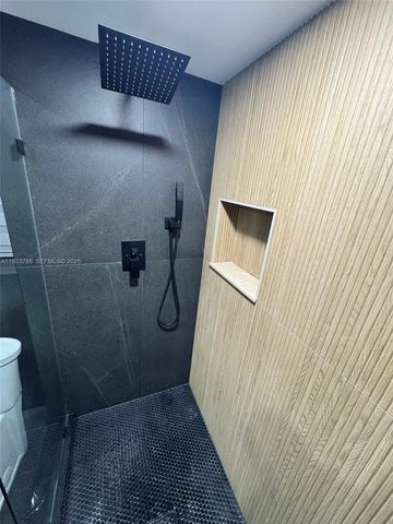 20441 NE 30th Ave 214-9, Aventura, FL 33180