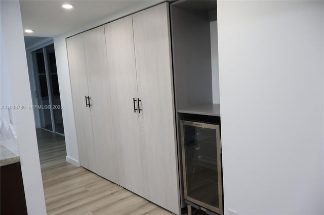 20441 NE 30th Ave 214-9, Aventura, FL 33180