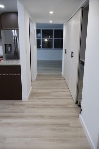 20441 NE 30th Ave 214-9, Aventura, FL 33180