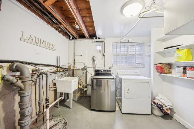 1407 N Highland Avenue, Arlington Heights, IL 60004