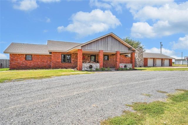 1826 E Iris Avenue, Hobart, OK 73651