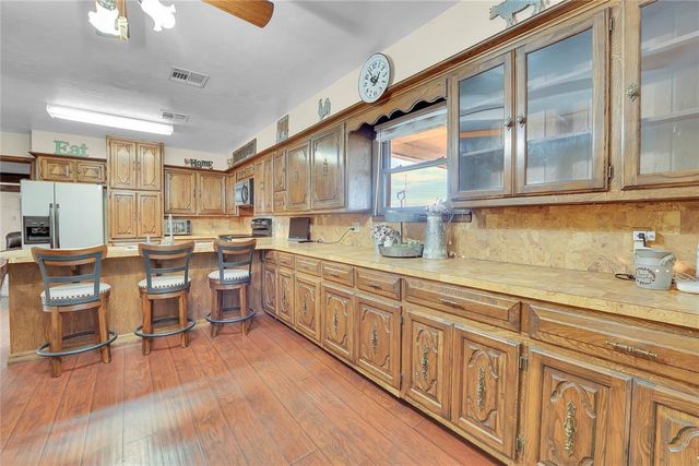 1826 E Iris Avenue, Hobart, OK 73651