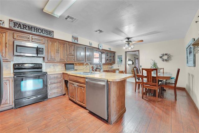 1826 E Iris Avenue, Hobart, OK 73651