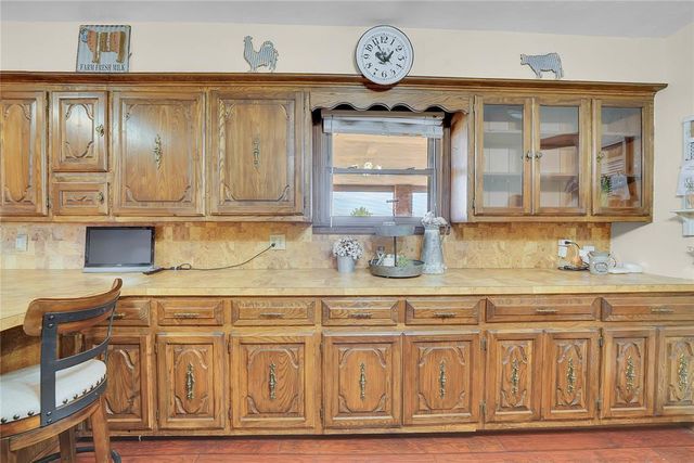 1826 E Iris Avenue, Hobart, OK 73651