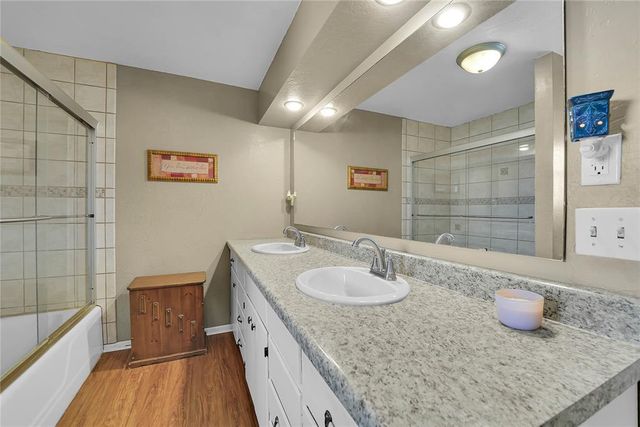 1826 E Iris Avenue, Hobart, OK 73651