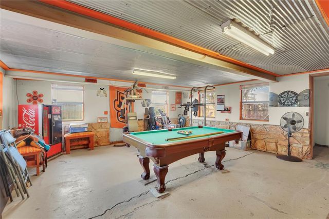 1826 E Iris Avenue, Hobart, OK 73651