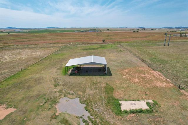 1826 E Iris Avenue, Hobart, OK 73651