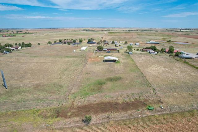 1826 E Iris Avenue, Hobart, OK 73651