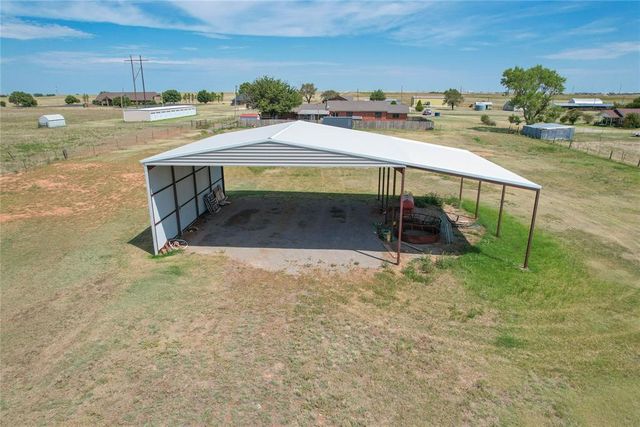 1826 E Iris Avenue, Hobart, OK 73651