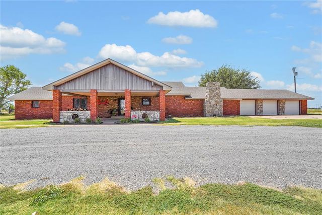 1826 E Iris Avenue, Hobart, OK 73651