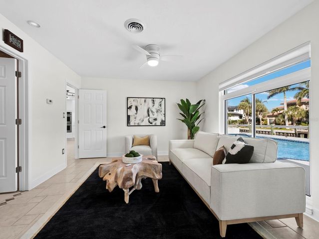 951 CONTENTO ST., Siesta Key, FL 34242