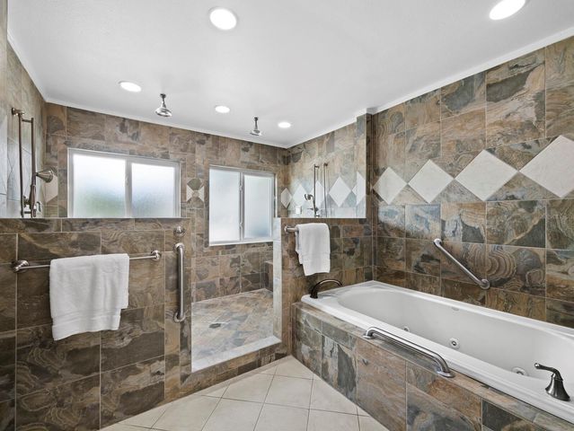 951 CONTENTO ST., Siesta Key, FL 34242