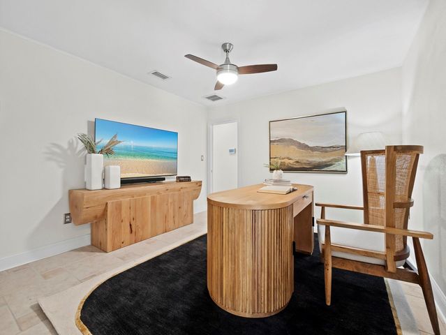 951 CONTENTO ST., Siesta Key, FL 34242