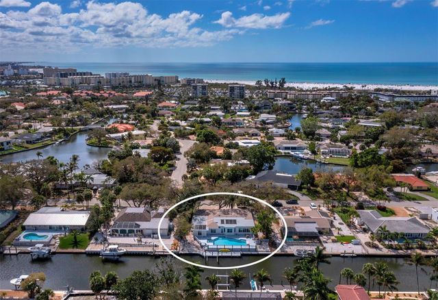 951 CONTENTO ST., Siesta Key, FL 34242