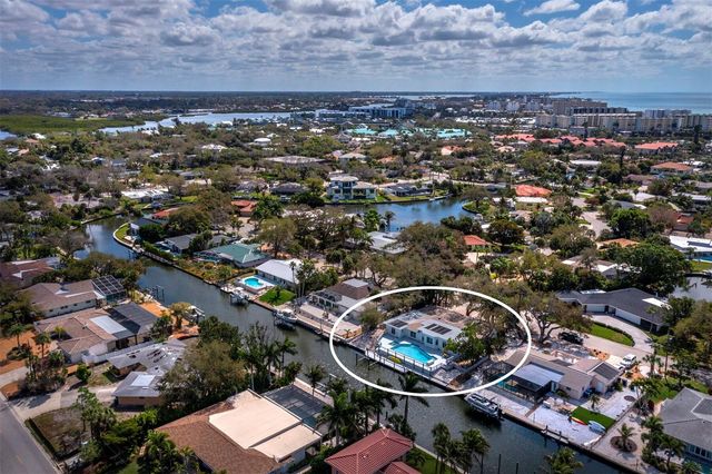 951 CONTENTO ST., Siesta Key, FL 34242