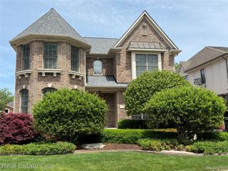 306 Woodward Avenue, Rochester, MI 48307