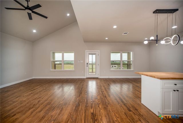 193 Powderhorn Lane, Port Lavaca, TX 77979