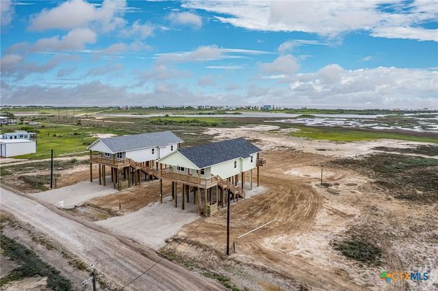 193 Powderhorn Lane, Port Lavaca, TX 77979
