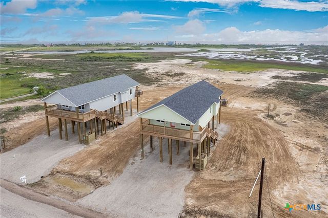 193 Powderhorn Lane, Port Lavaca, TX 77979