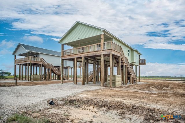 193 Powderhorn Lane, Port Lavaca, TX 77979