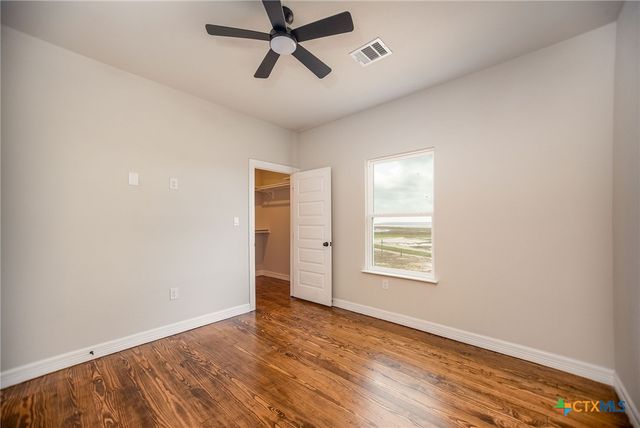 193 Powderhorn Lane, Port Lavaca, TX 77979