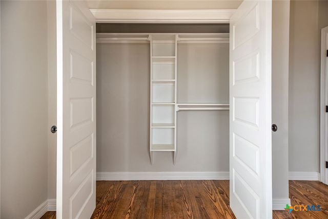 193 Powderhorn Lane, Port Lavaca, TX 77979