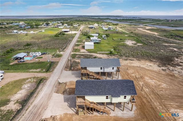 193 Powderhorn Lane, Port Lavaca, TX 77979