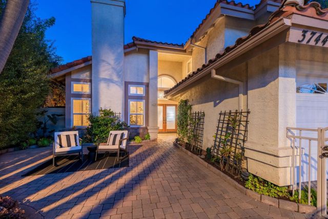3744 Newcrest Pt, San Diego, CA 92130