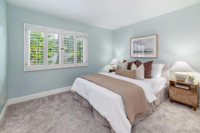 3744 Newcrest Pt, San Diego, CA 92130