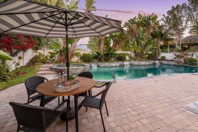 3744 Newcrest Pt, San Diego, CA 92130