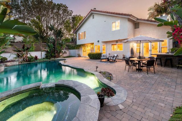 3744 Newcrest Pt, San Diego, CA 92130