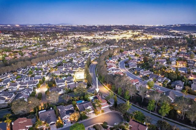 3744 Newcrest Pt, San Diego, CA 92130