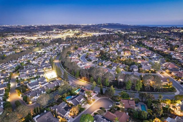 3744 Newcrest Pt, San Diego, CA 92130