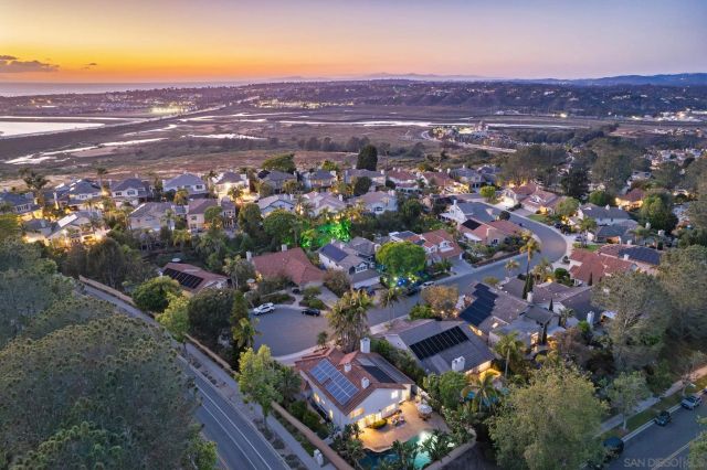 3744 Newcrest Pt, San Diego, CA 92130