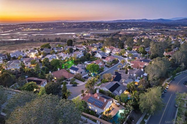 3744 Newcrest Pt, San Diego, CA 92130