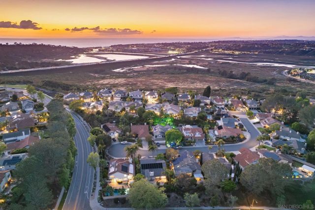 3744 Newcrest Pt, San Diego, CA 92130