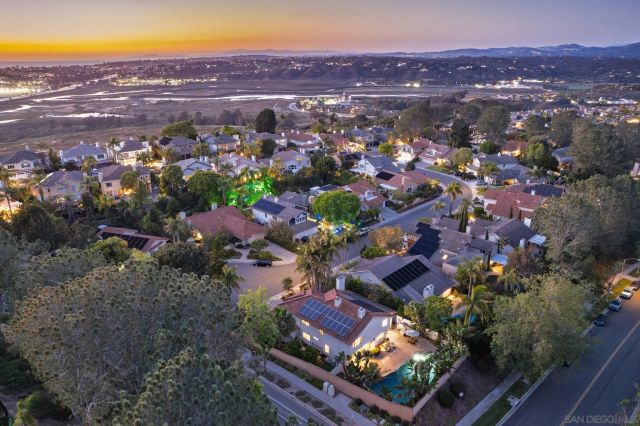 3744 Newcrest Pt, San Diego, CA 92130