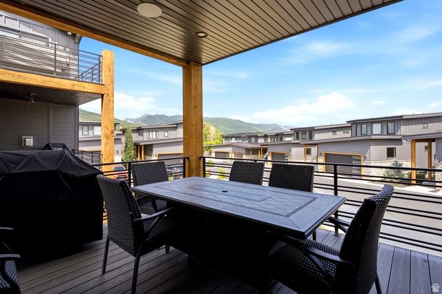 6366 E EDGEWATER LN, Huntsville, UT 84317