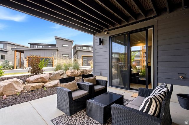 6366 E EDGEWATER LN, Huntsville, UT 84317