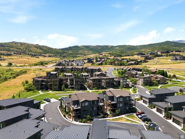 6366 E EDGEWATER LN, Huntsville, UT 84317