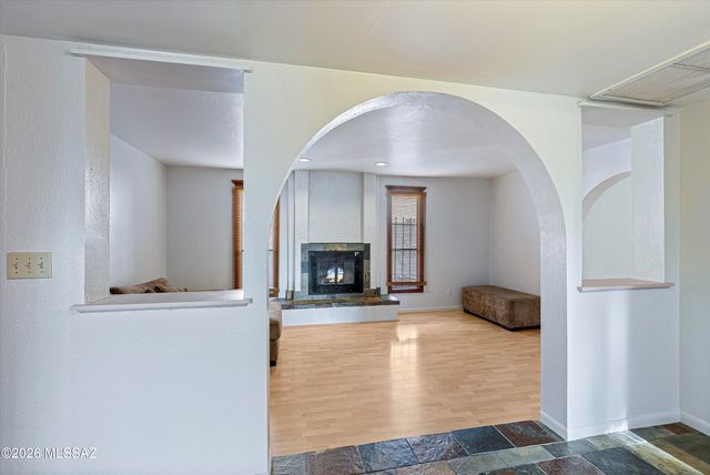 4950 E Hawthorne Street, Tucson, AZ 85711