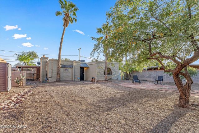 4950 E Hawthorne Street, Tucson, AZ 85711