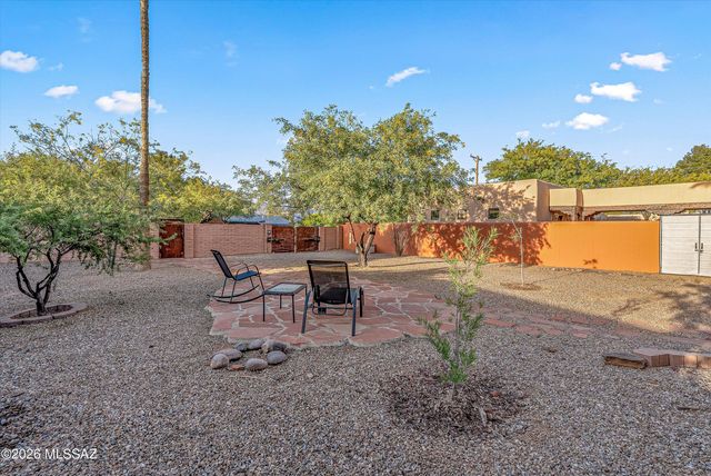 4950 E Hawthorne Street, Tucson, AZ 85711